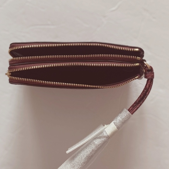 Coach Double Corner Zip Wristlet NWT w Snake Embossed Strap NWT - Picture 10 of 16